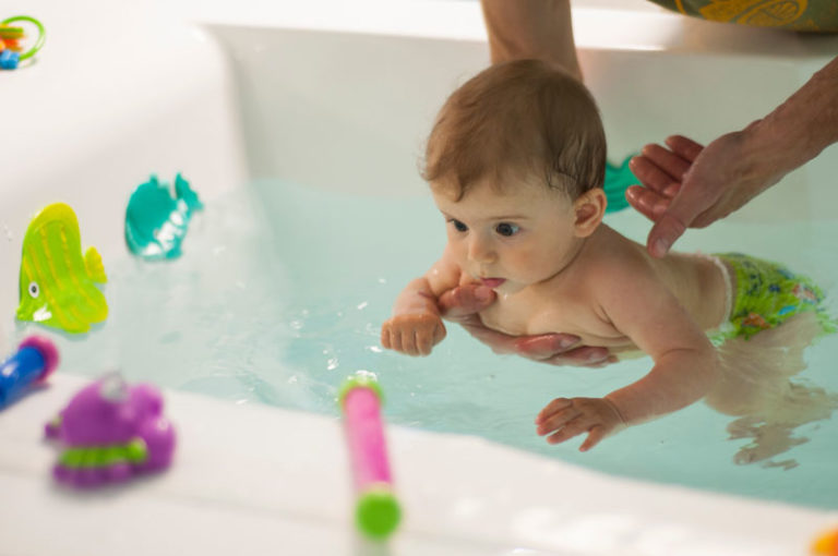 La mejor bañera de bebé  para madres primerizas